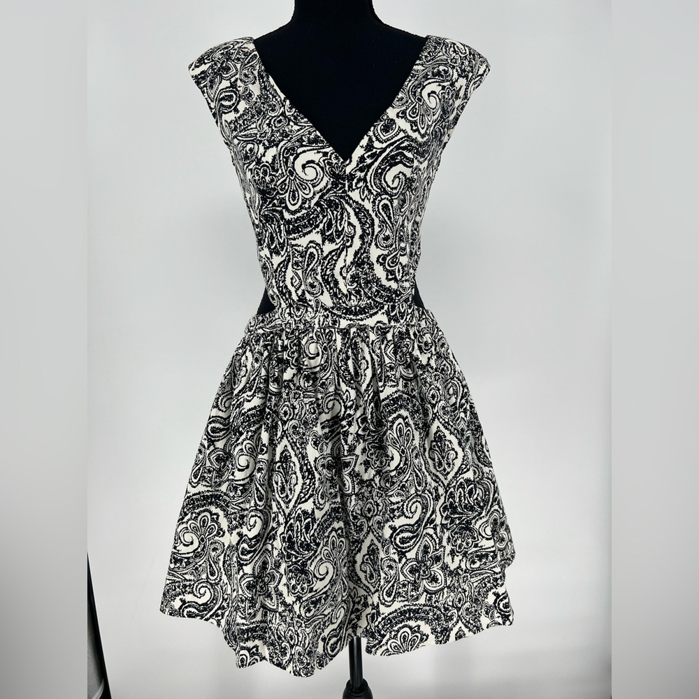 Buffalo David Bitton black and white paisley cutout dress